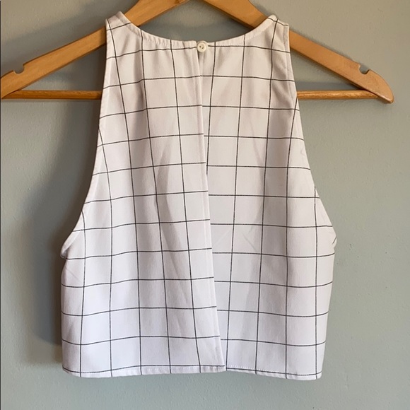 American Apparel White Cropped Tank with open back - Picture 2 of 3